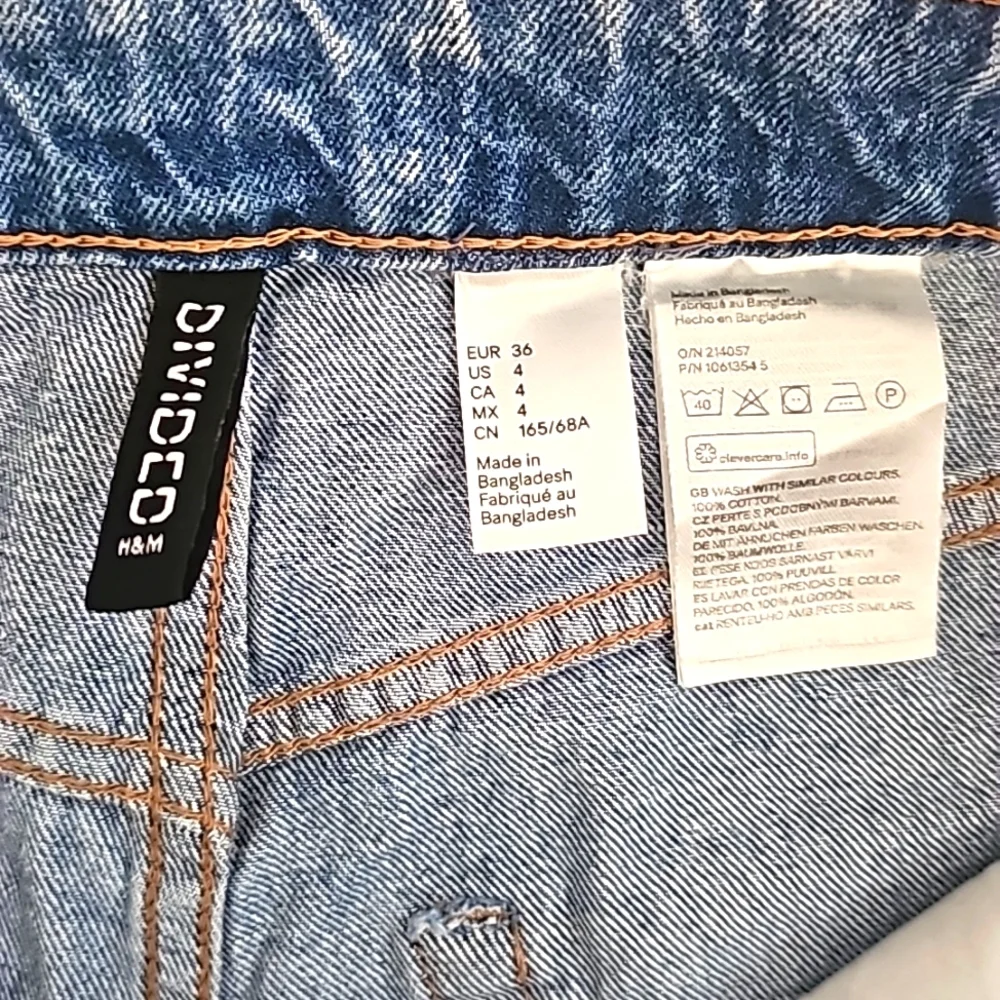 H&M Women's High Waist Denim Shorts, Size 4